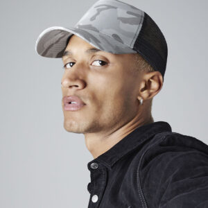 Beechfield Camo Snapback Trucker Cap