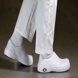 Medical Shoes & Clogs