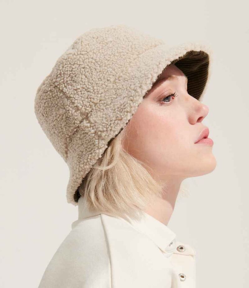 SOL'S Unisex 2-in-1 Reversible Sherpa and Velvet Bucket Hat